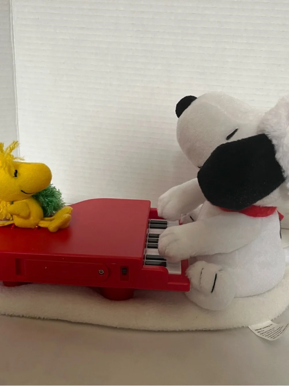 Snoopy and Woodstock musical Christmas toy - Picture 3 of 9